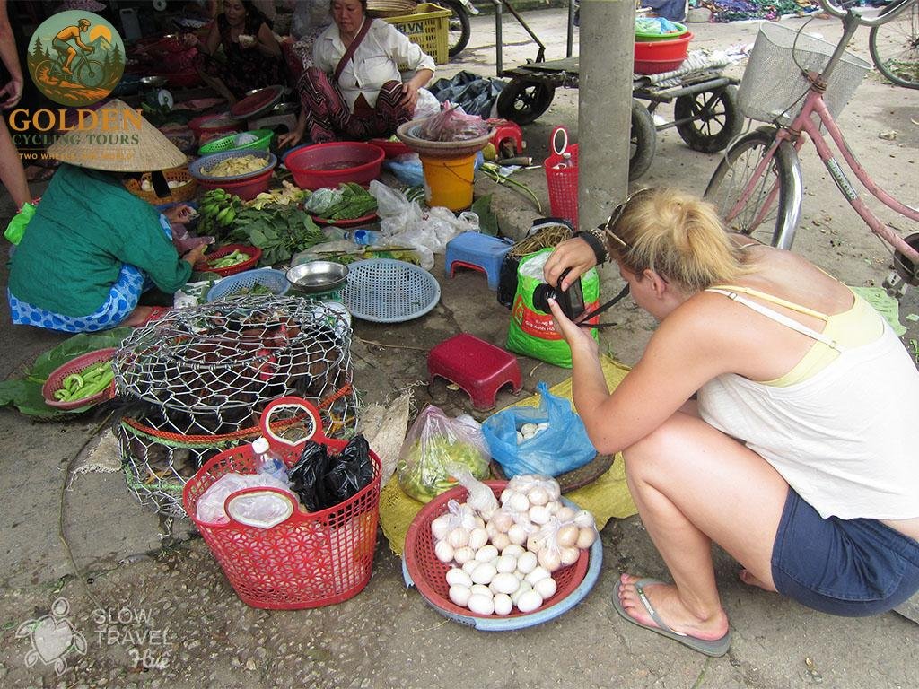 Bike to Thanh Toan Village: Half-Day Hue Countryside Bike Tour